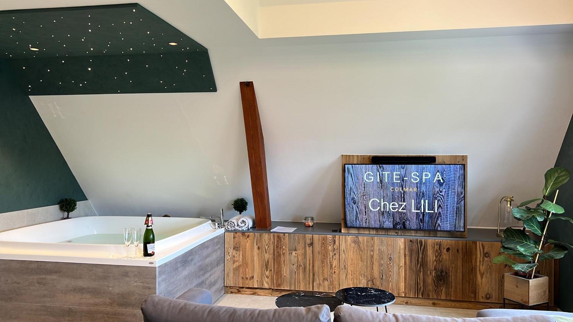 Gite Spa L'Atelier Emile - Spa Privatif - 5 Min Colmar Sainte-Croix-en-Plaine エクステリア 写真