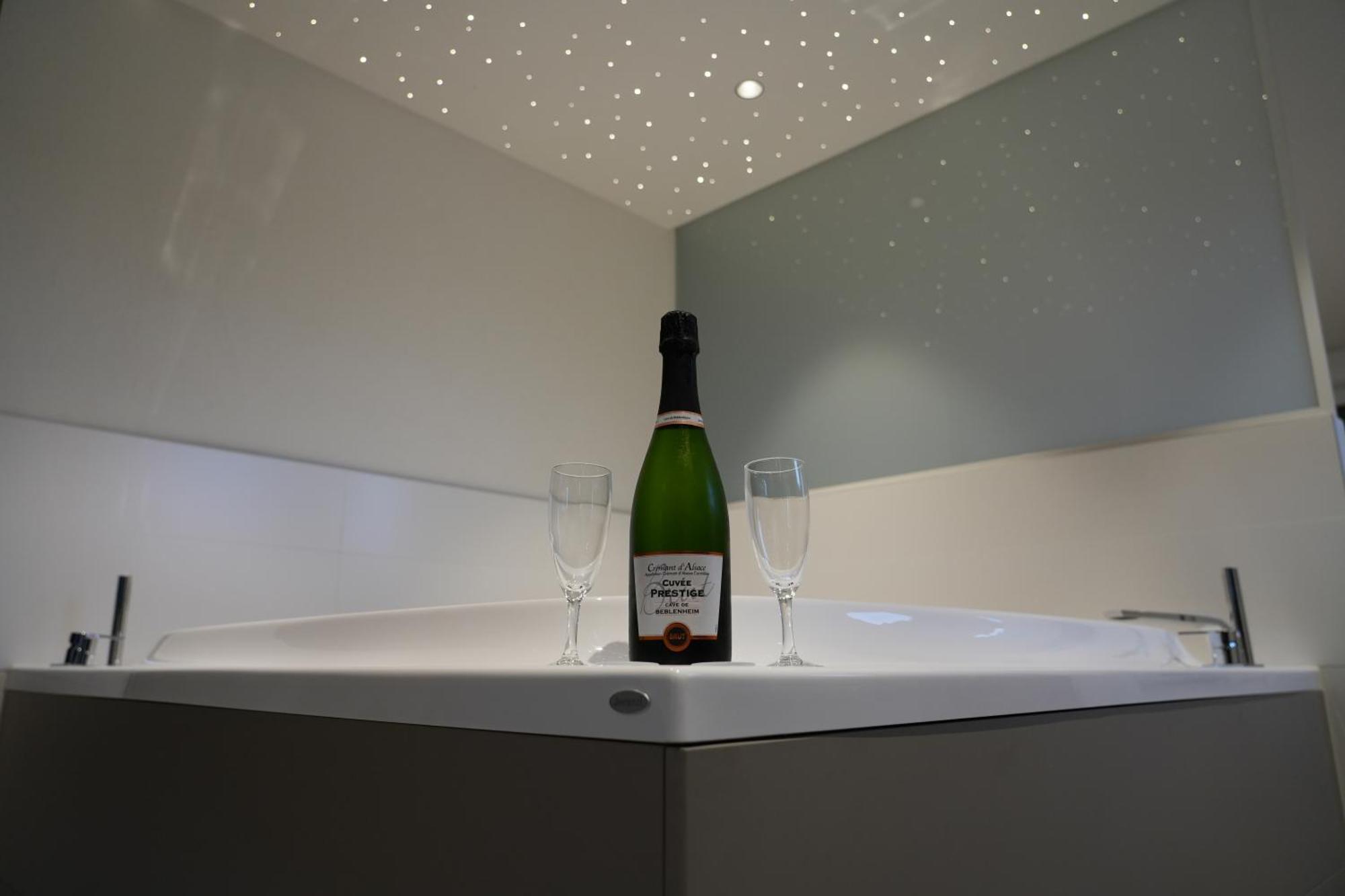 Gite Spa L'Atelier Emile - Spa Privatif - 5 Min Colmar Sainte-Croix-en-Plaine エクステリア 写真