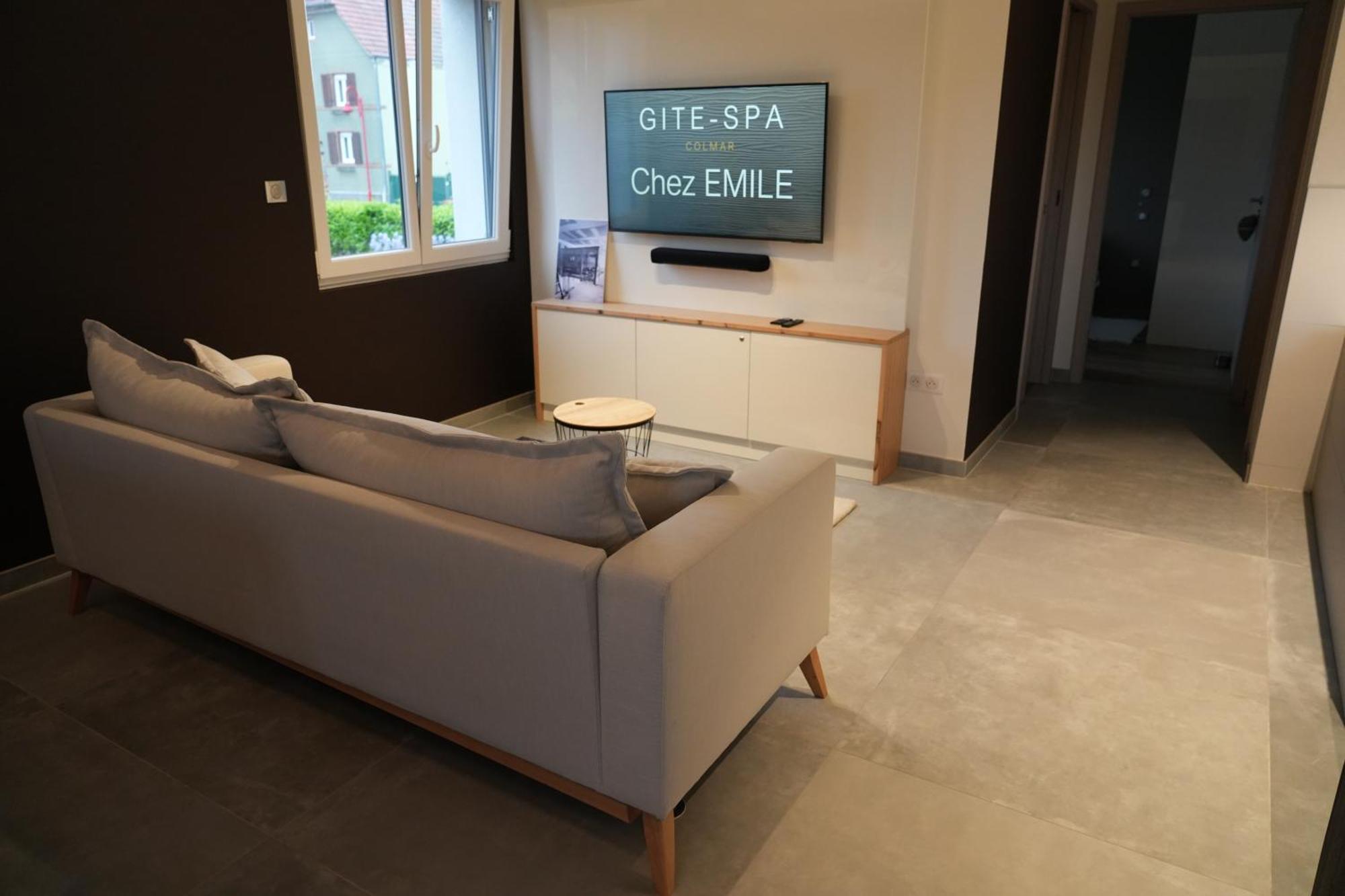 Gite Spa L'Atelier Emile - Spa Privatif - 5 Min Colmar Sainte-Croix-en-Plaine 部屋 写真